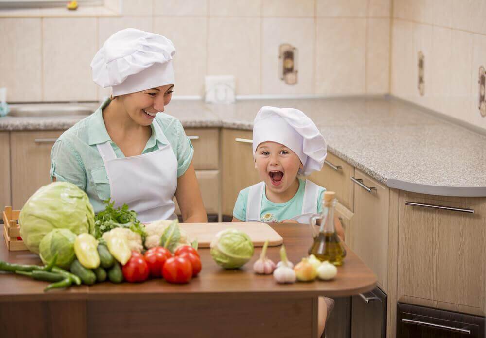 5 SUGGESTIONS TO RELIEVE THE  MOTHERS OF PICKY EATERS