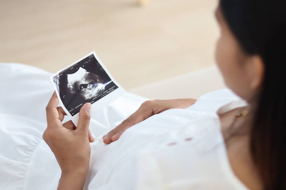 CHANGES AND DEVELOPMENTS IN THE MOTHER DURING PREGNANCY