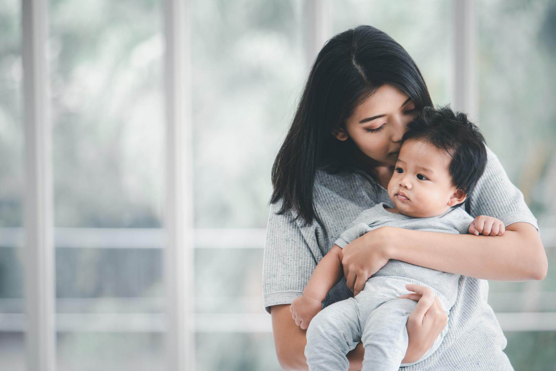 BAYI YANG MEMBESAR DENGAN SELAMAT