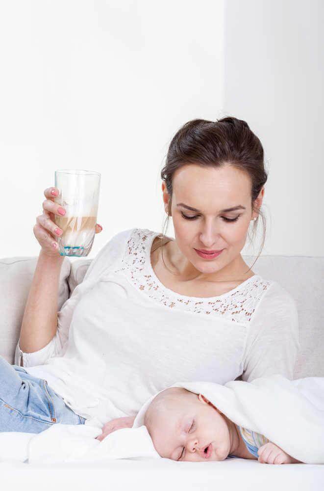 FOR BREASTFEEDING MOTHERS SUGGESTIONS FOR A HEALTHY DIET